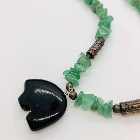 Vintage Southwestern Stone Totem Bear Pendant Necklace - Picture 8 of 8